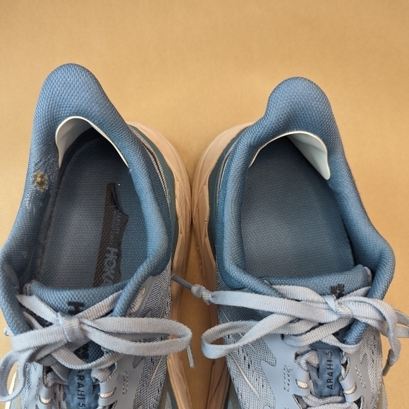Hoka One One Men\'s Arahi 5 Blue Running Shoes Size US 10, EU 44.  Repaired spot main image 6